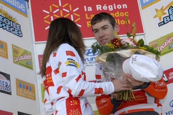 Arnaud Molmy (Roubaix Lille Metropole) leads the best young rider classification.