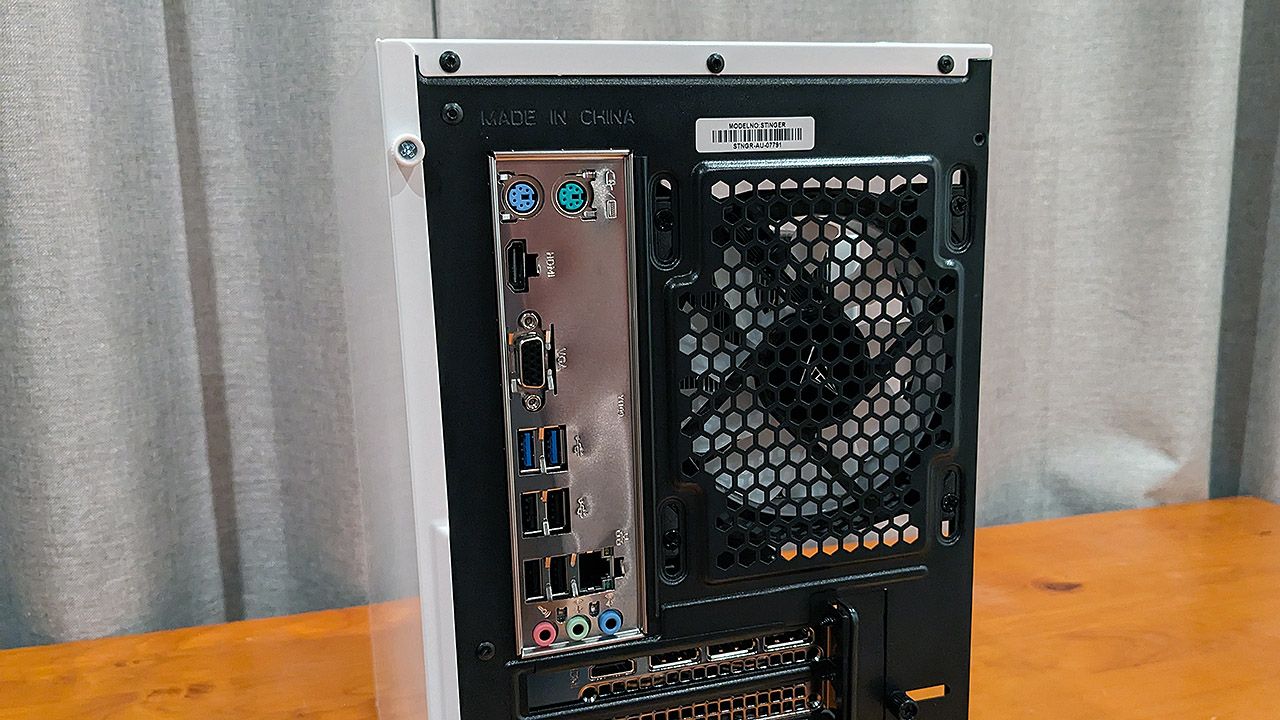 Allied Stinger-A Gaming PC Rear I/O and exhaust fann