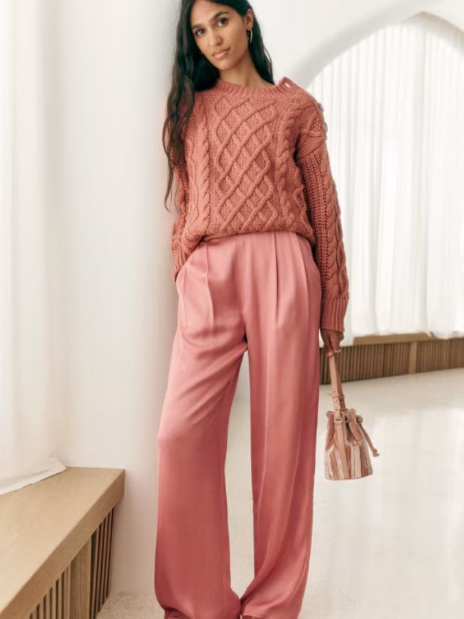 missing-image سوف ينتشر صيحة البنطلونات الحريرية في كل مكان هذا الربيع