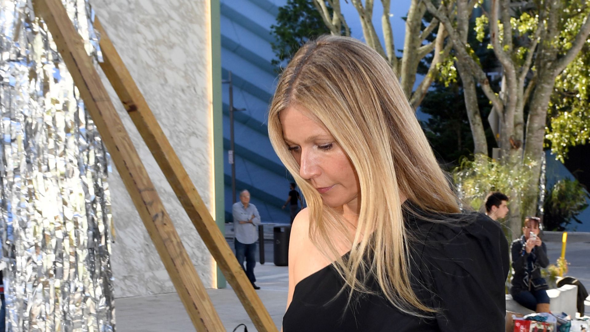 gwyneth paltrow wearing a black dress