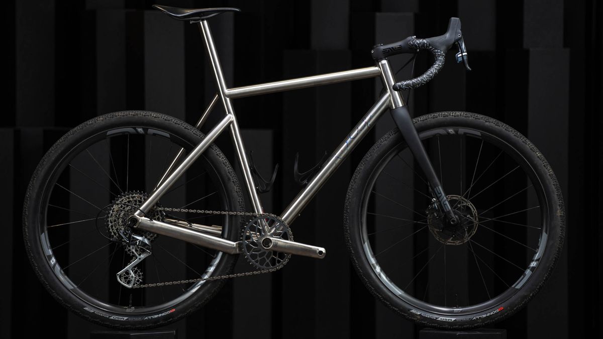 Enve Builders Roundup 2022 - Weis Hammer Gravel Ti