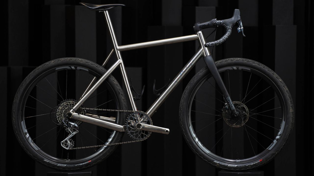 Enve Builders Roundup 2022 - Weis Hammer Gravel Ti