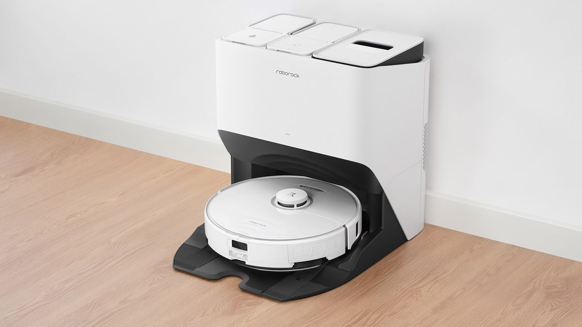 Roborock’s new S8 Pro Ultra vacuum is better at cleaning up the place and itself