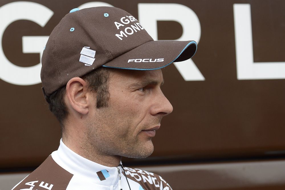 France's Jean-Christophe Peraud is pictured on March 11, 2015, before the start of the third stage of the 73rd edition of the Paris-Nice.