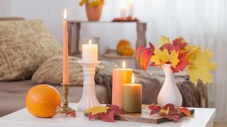 picture of autumnal decorations on a coffee table