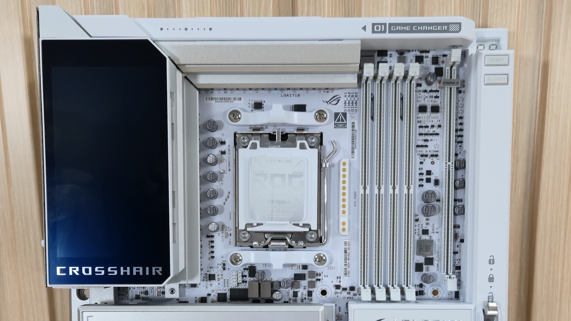 Asus ROG Crosshair X870E Glacial