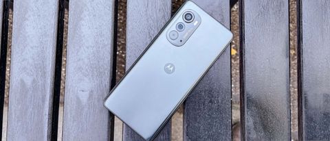 Motorola Edge 2022 cameras