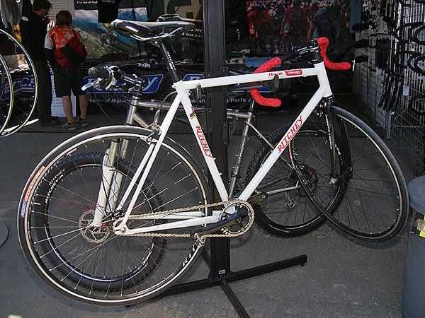 The Ritchey Break-Away line of travel bikes now includes a fixed/singlespeed version that includes the same clever down tube coupling and split seat tube as on the original.