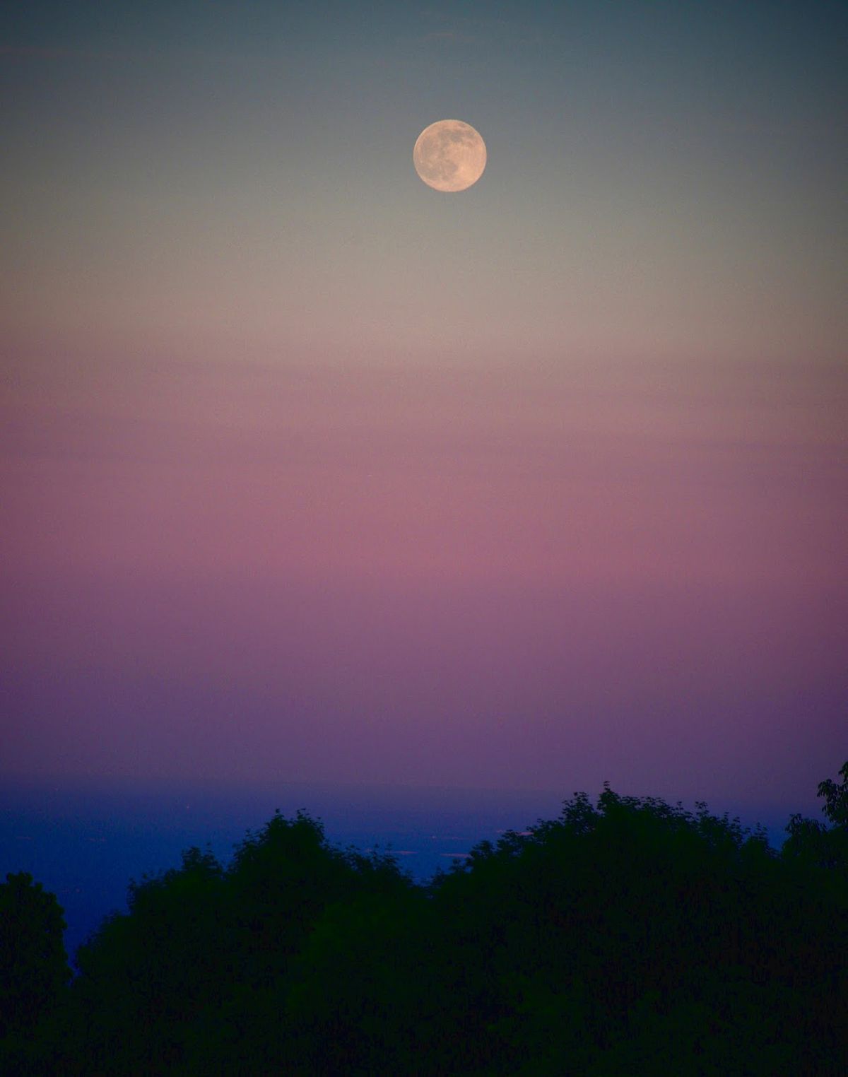 Solstice Moon 'Strawberry Moon': Amazing Photos of the Rare Summer Solstice Full Moon ...