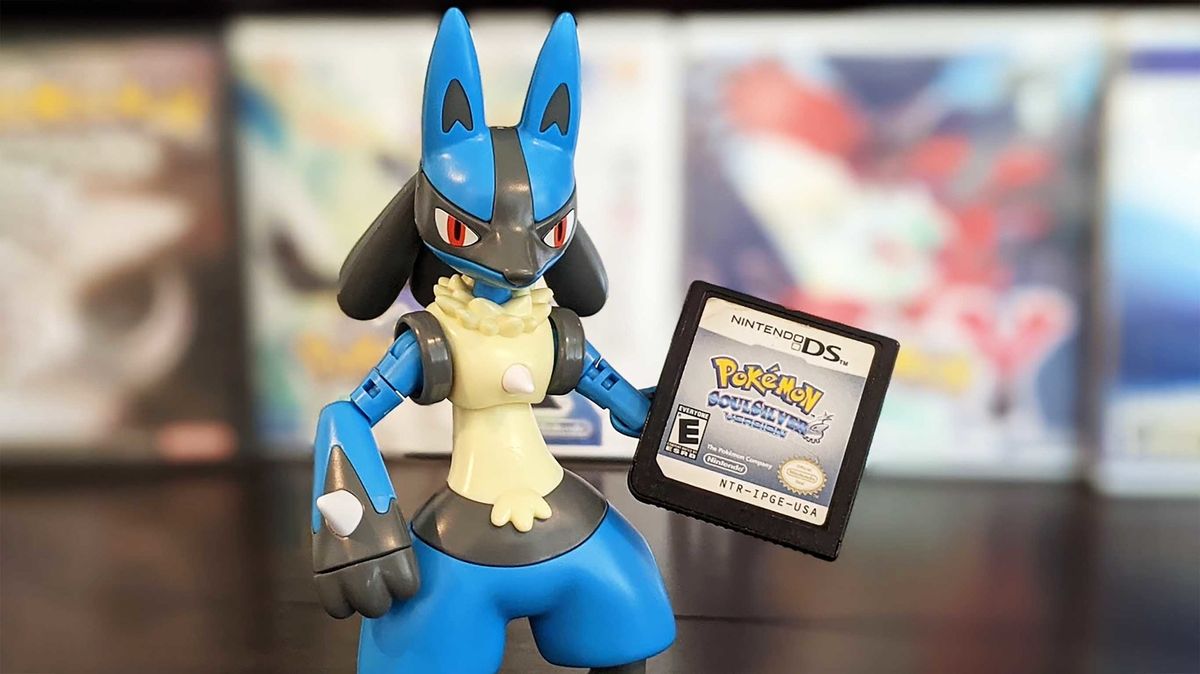 Lucario Holding Pokemon Soulsilver Cartridge