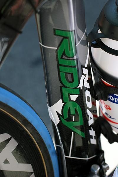 The seat-tube is of aero design,