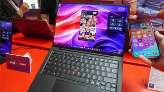 Lenovo ThinkPad X1 Carbon Gen 13