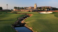 The 18th hole at the Earth Course, Dubai
