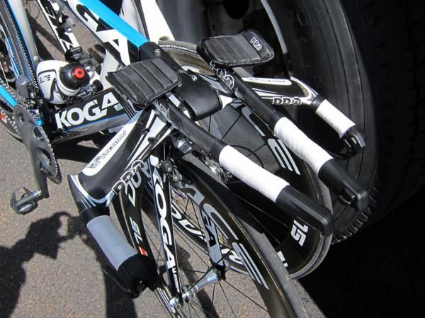 Skil-Shimano's time trial machines are outfitted with PRO Missile Evo integrated aero bars.