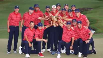 The United States team celebrate winning the 2022 Presidents Cup.