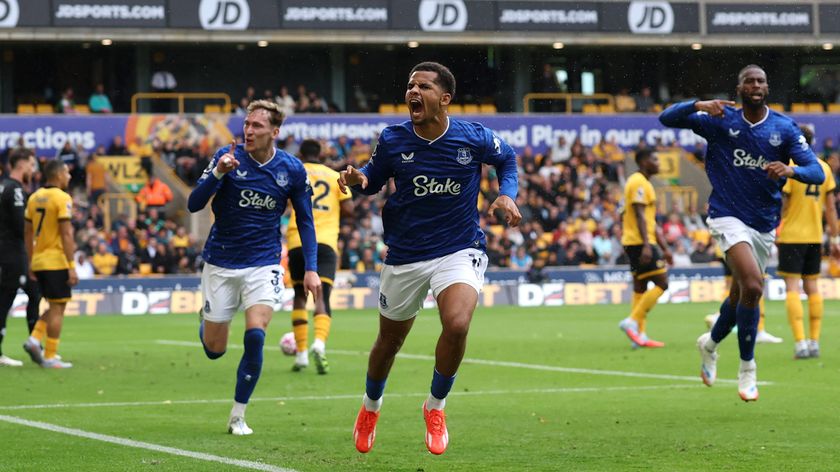 Iliman Ndiaye celebrates scoring Everton&#039;s second goal vs Wolves as he taunts the away fans. 