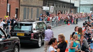 Prince William's car leaves St Mary's Hospital
