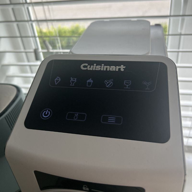 Cuisinart ice cream maker control panel