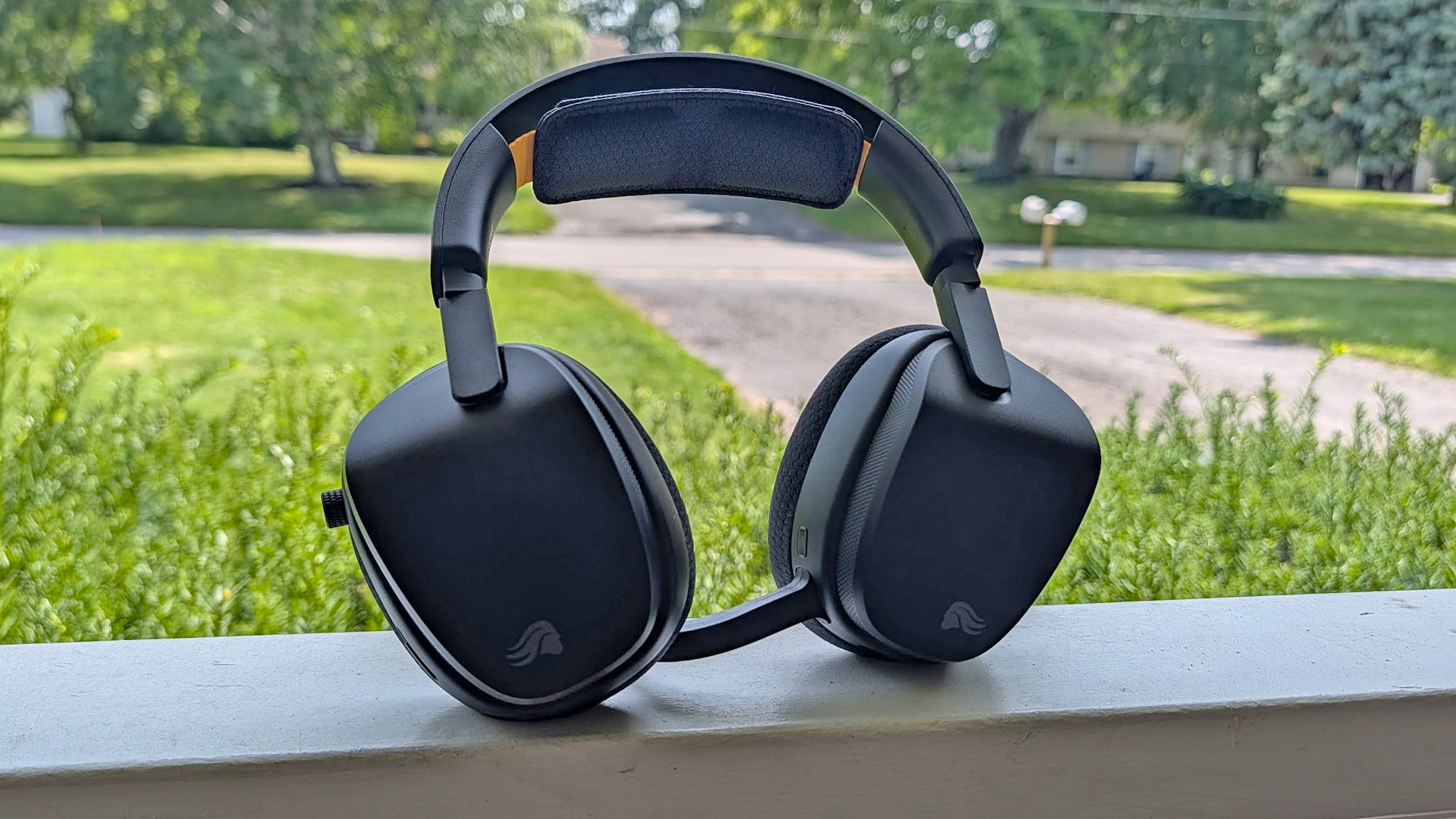 Glorious Wireless InfinitePlay Gaming Headset Review