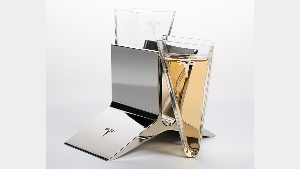 Tesla sipping glasses product shot