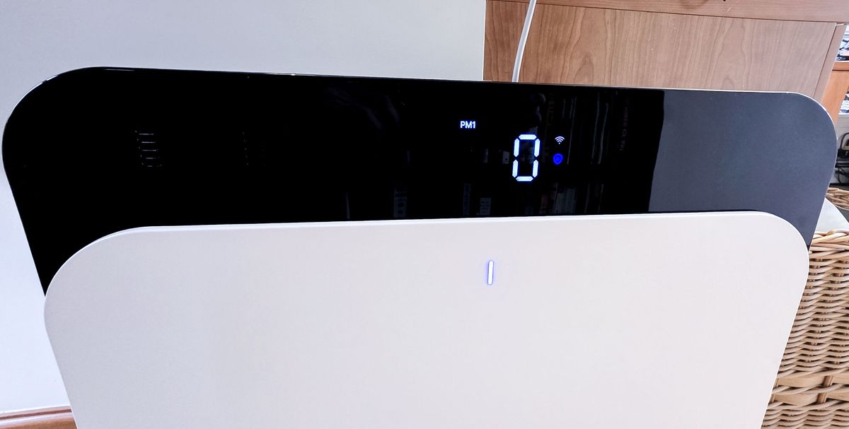 Blueair Classic Pro CP7i air purifier display