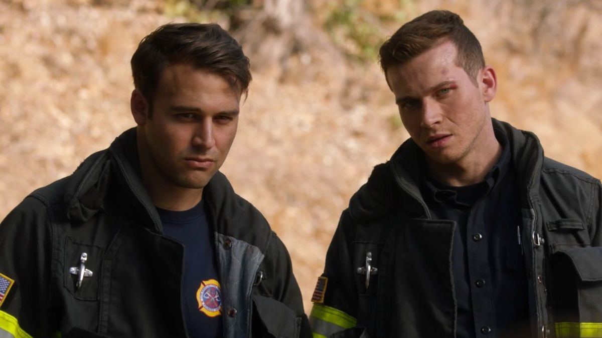 Oliver Stark and Ryan Guzman on 9-1-1