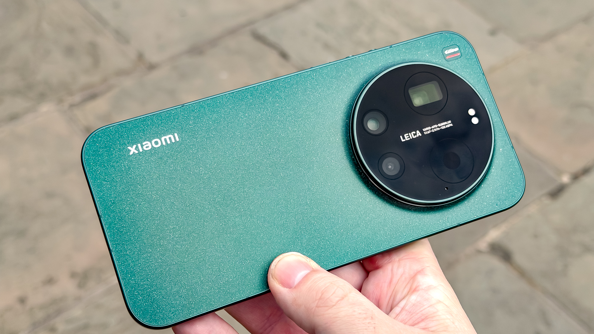 Xiaomi 17 Ultra back