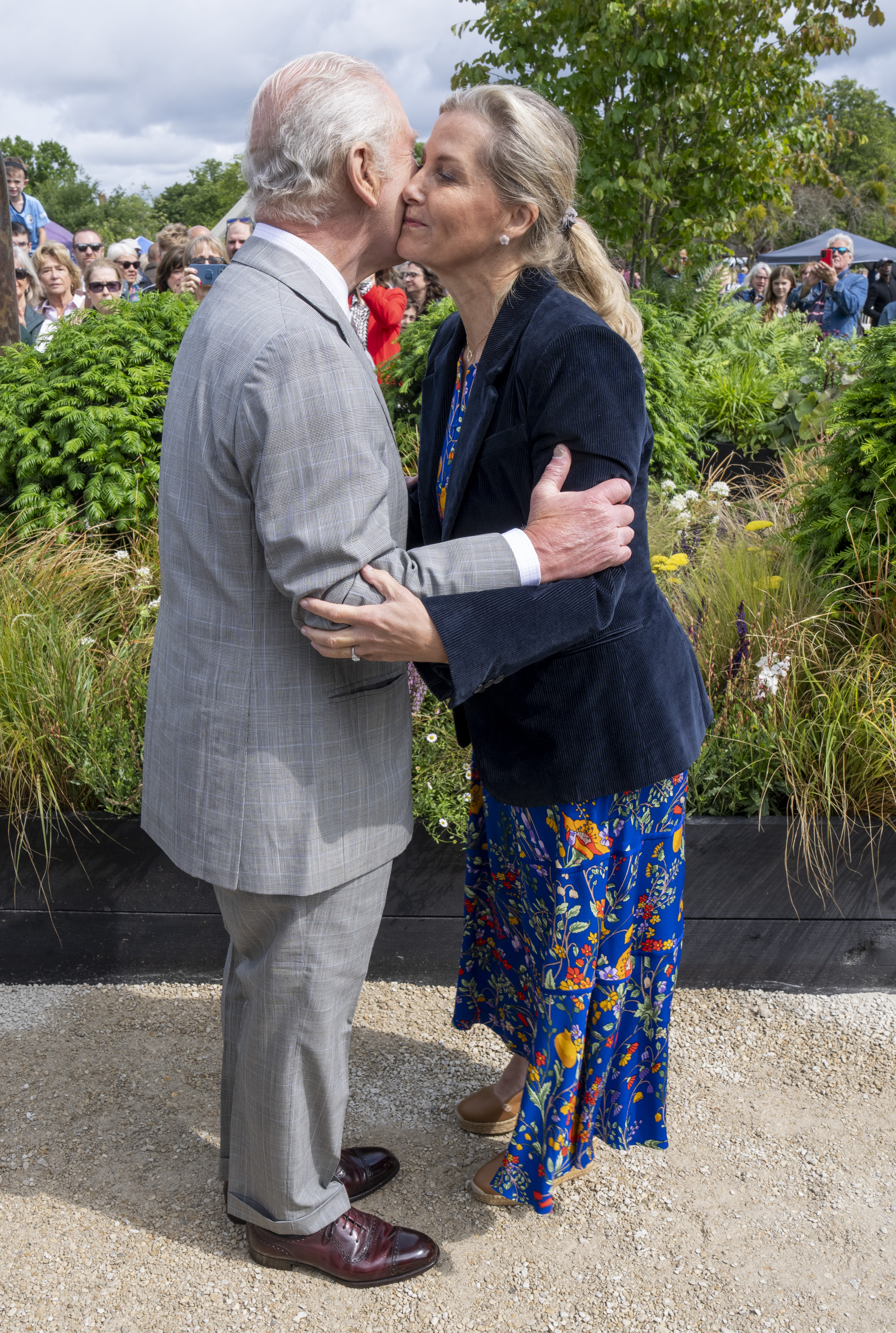 Duchess Sophie kissing King Charles at a flower show