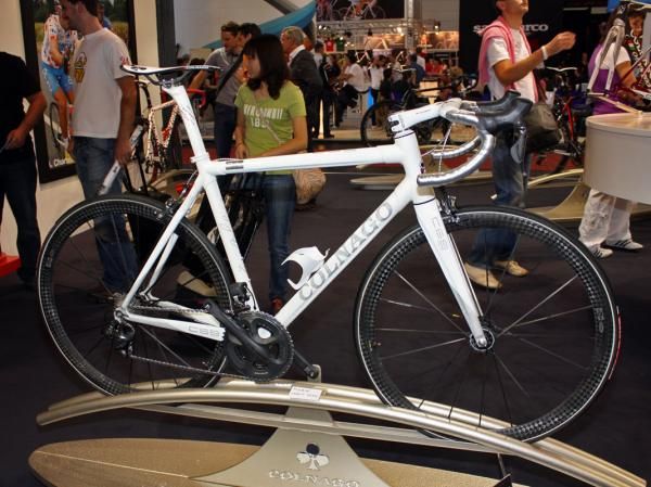 The stark white paint and shimmering logo is elegant yet striking - let your legs do the talking on this one.