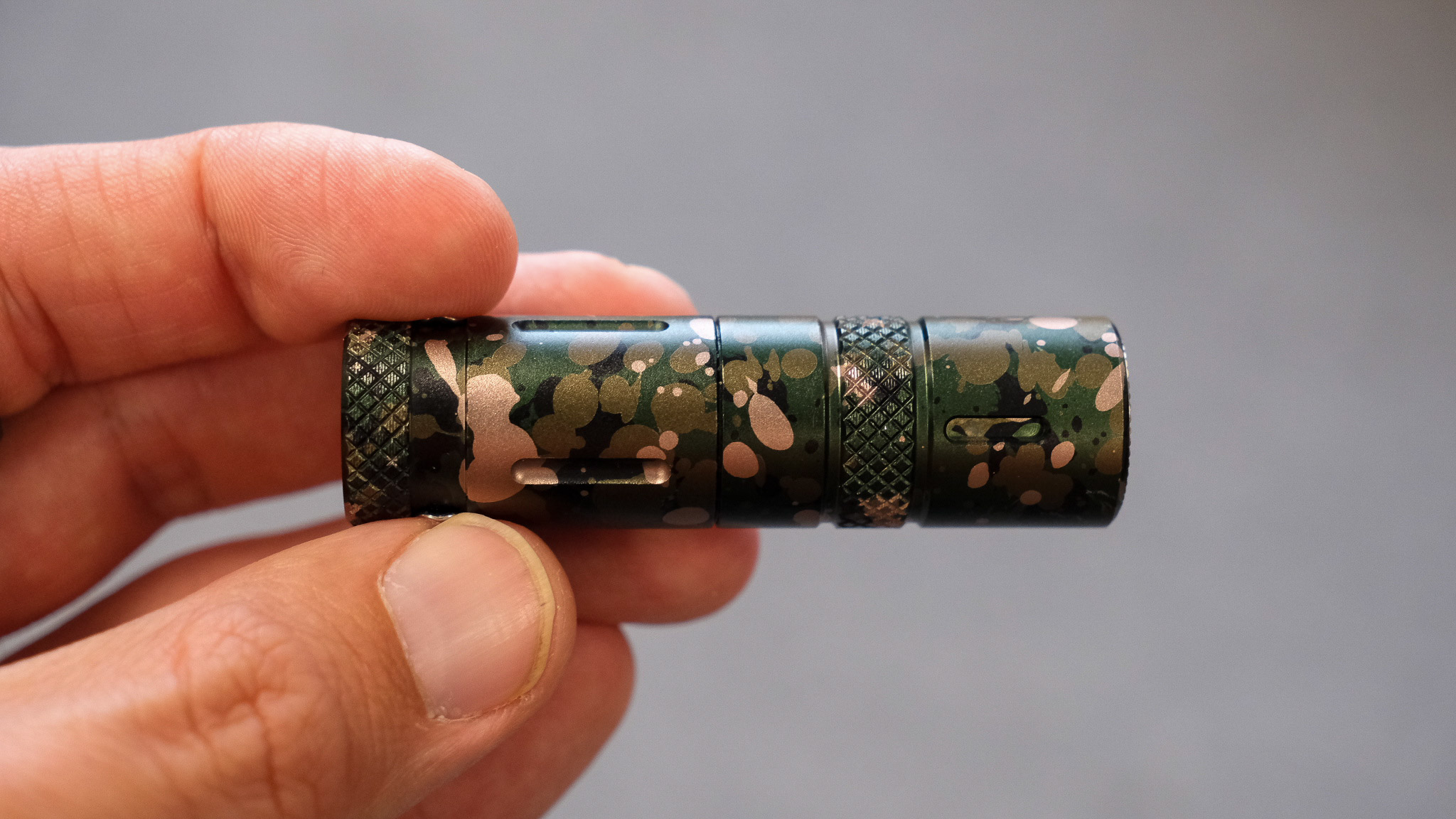 Vastlite Minima Bow LEP torch in hand