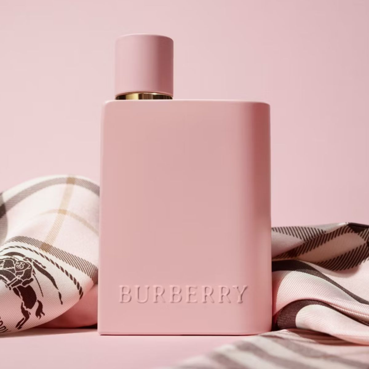 Burberry Her perfume bottle