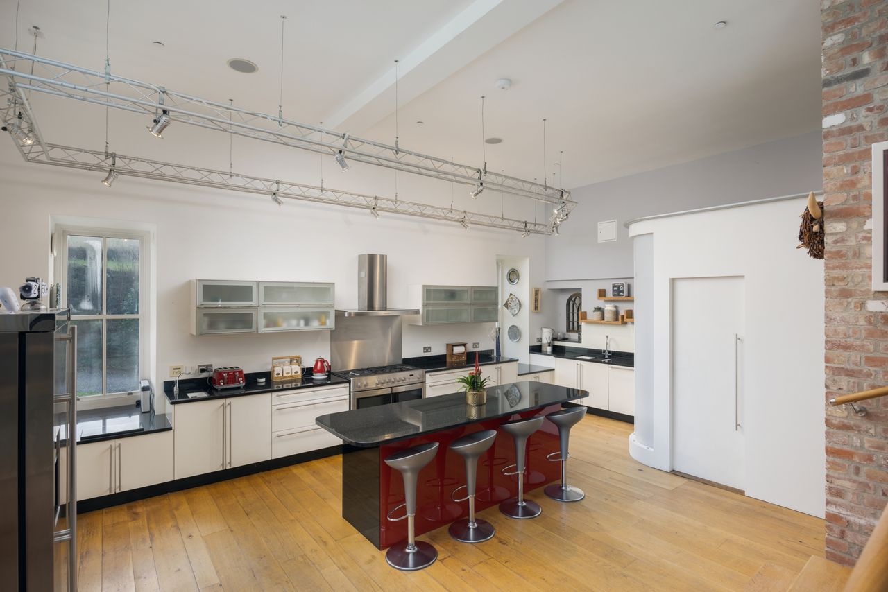 Images of the Wood Barton House