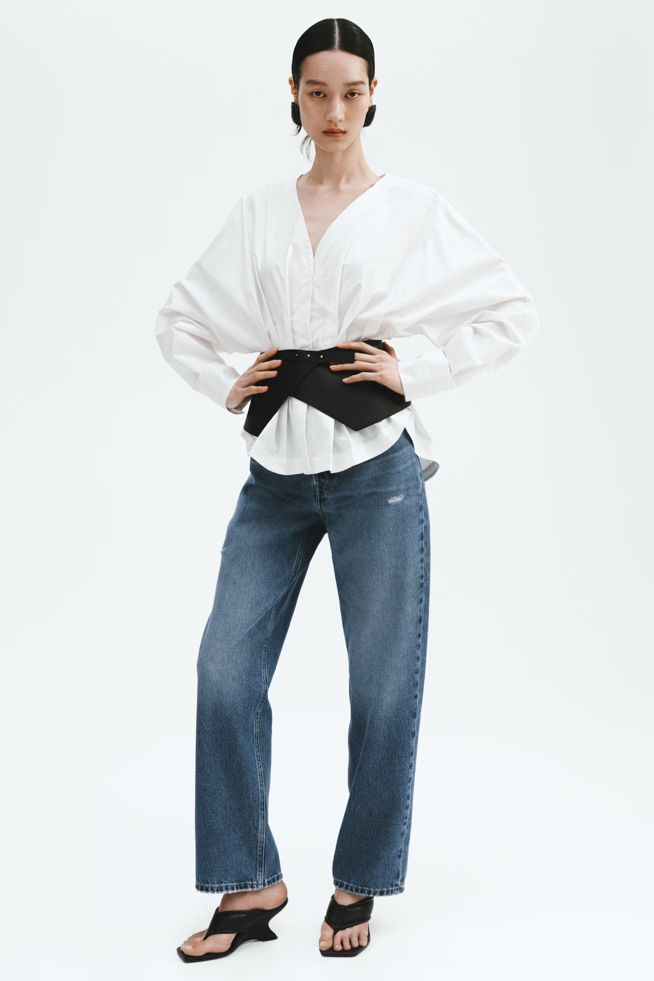H&amp;M, Straight High Waist Ankle Jeans