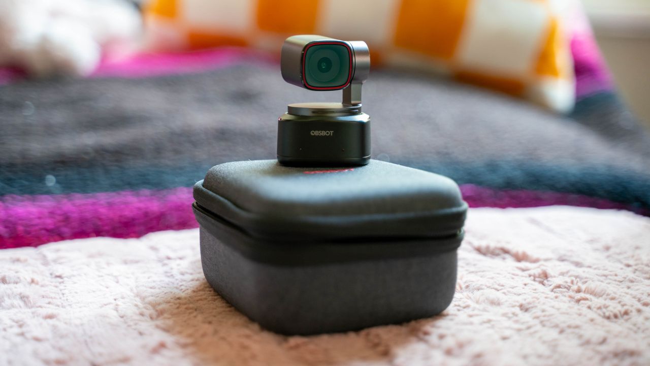 Obsbot Tiny 2 in use in author's home