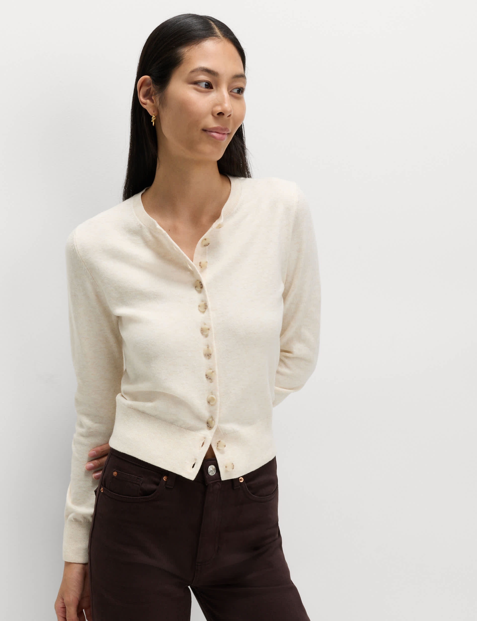 Air-Yarn Crew Neck Short Cardigan