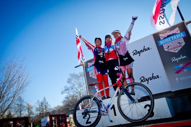 Women's podium of the second day of Nobeyama Cyclo-cross 2013, the winner is Ayako Toyooka (Panasonin Ladies)
