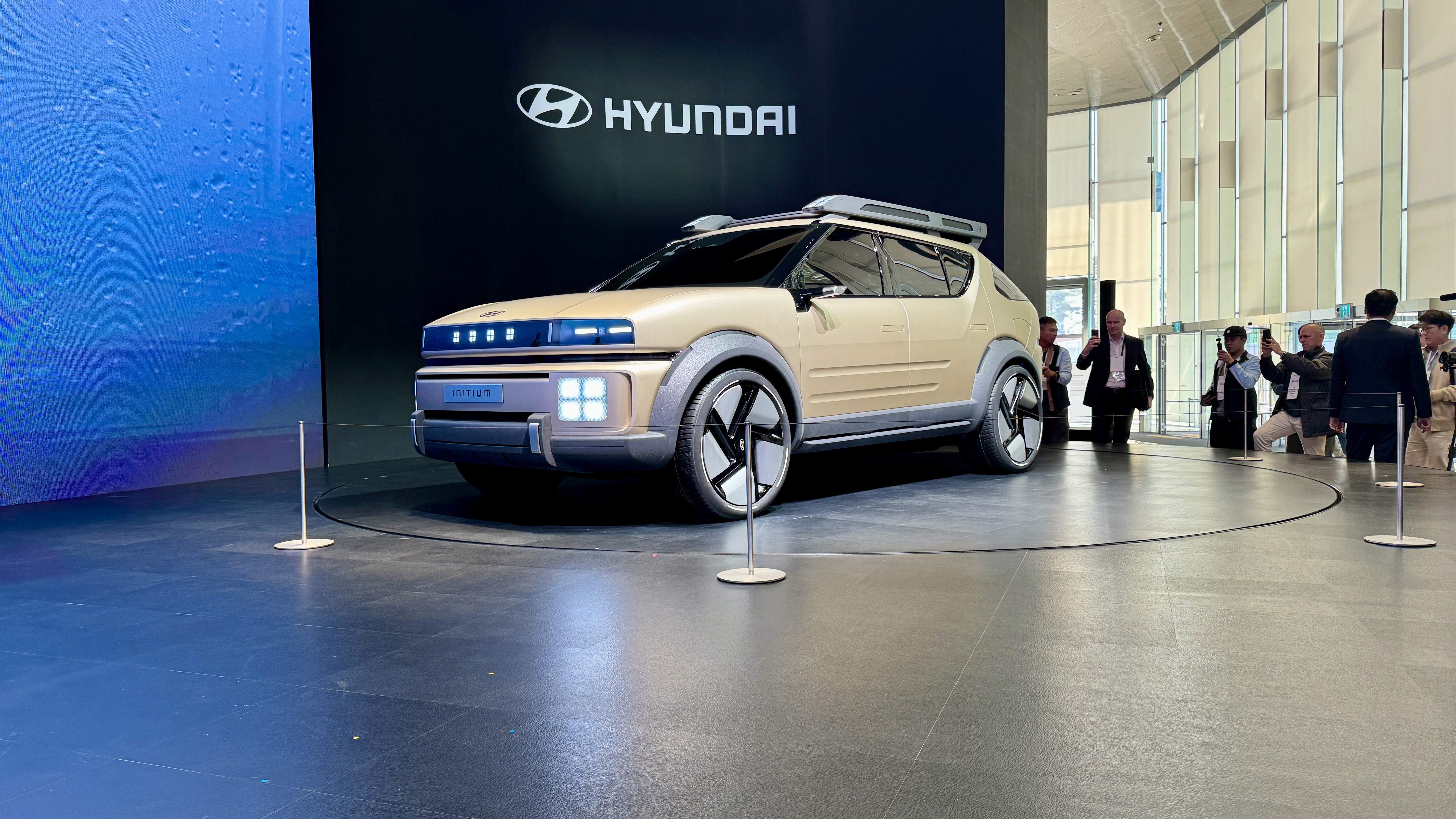 Hyundai Initium Concept/Leon Poultney