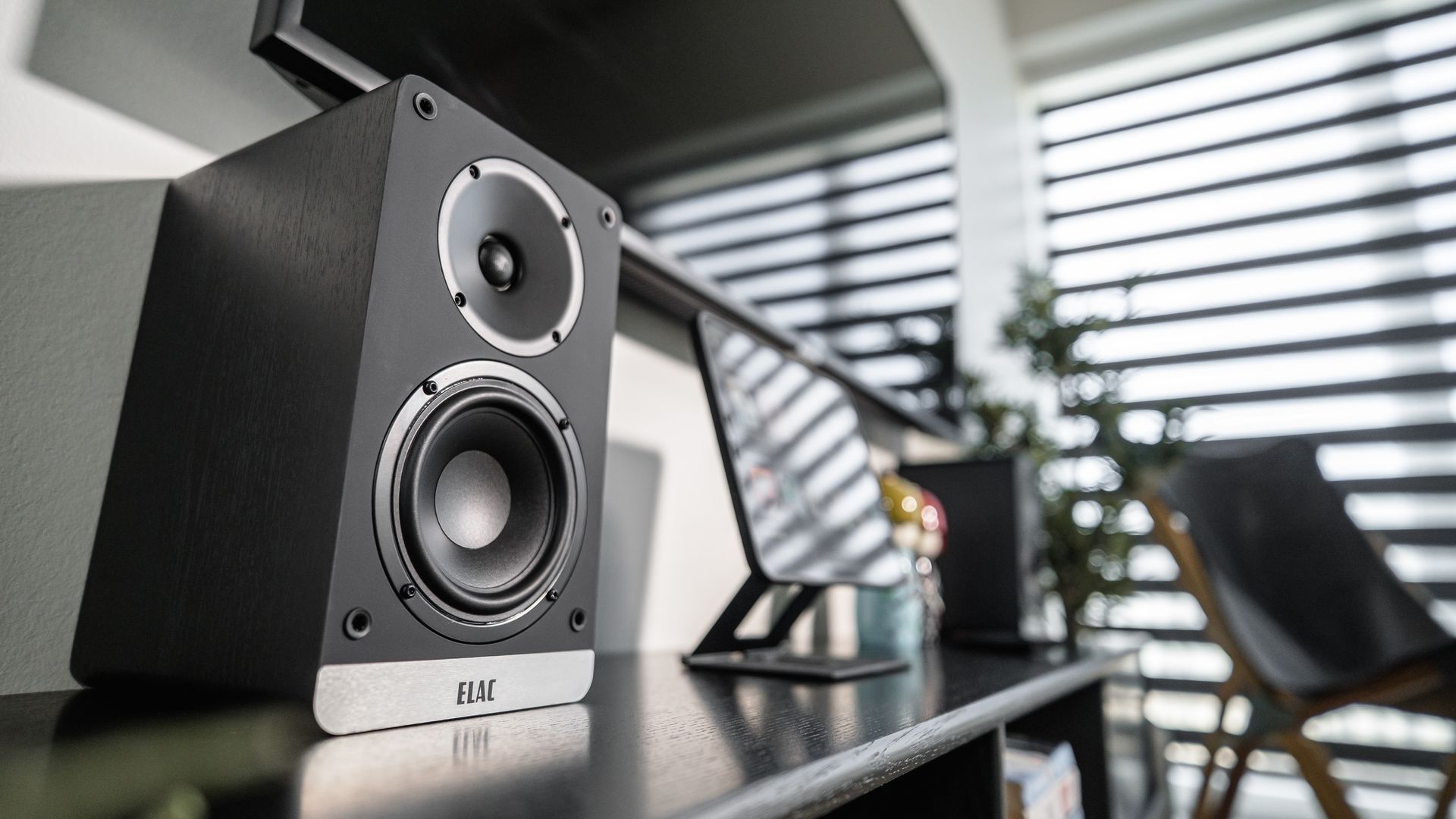 Elac’s new TVfriendly speakers will satisfy Dolby Atmos soundbar