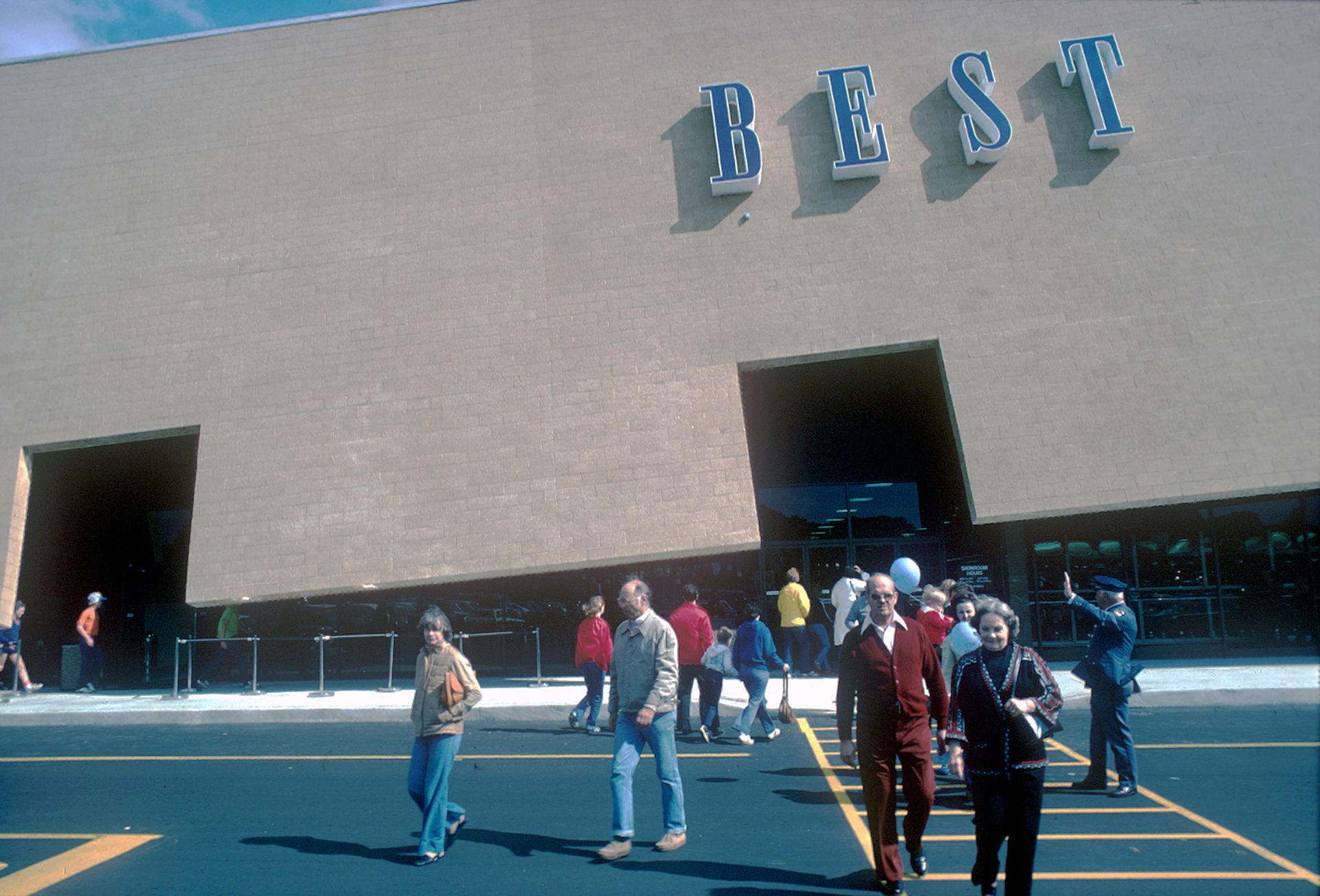 Tilt Showroom for Best Products, Maryland, 1978