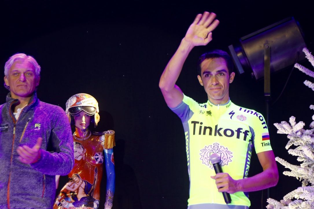 Alberto Contador takes center stage during the unveiling.