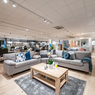 sopping area with sofa set