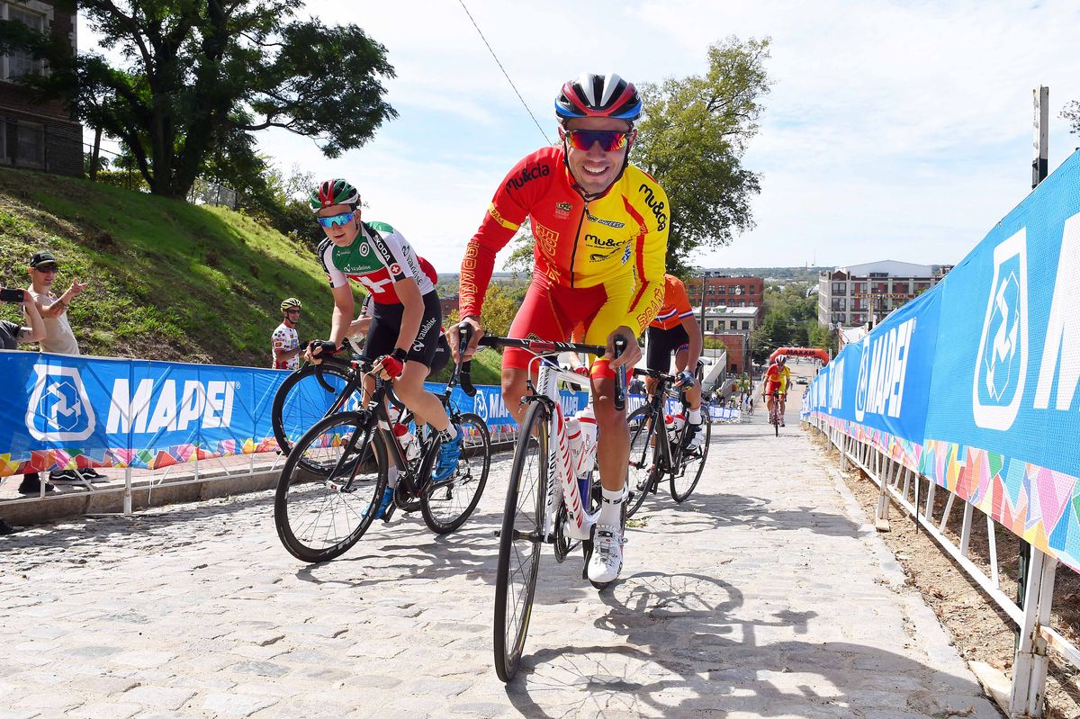 Joaquim Rodr&iacute;guez (Spain) is always good for a photo