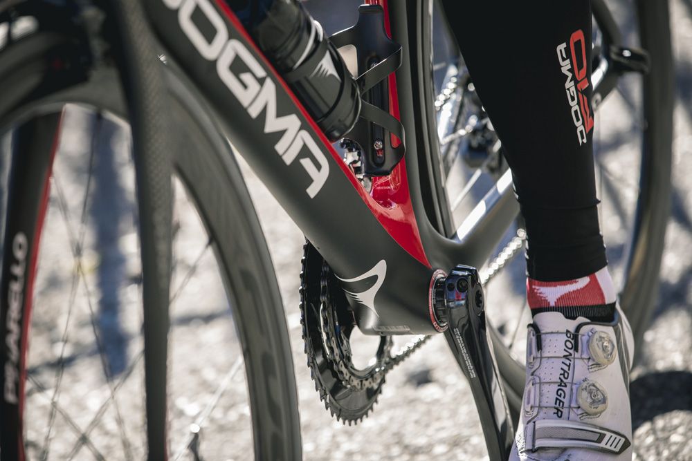 A look at the bottom bracket area