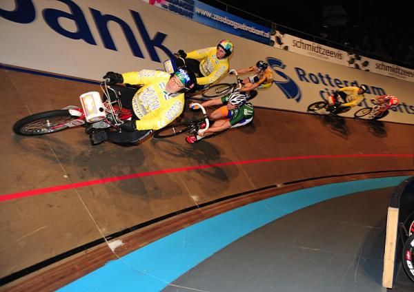 The derny race brings riders up to high speeds