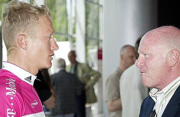 "Go for it, Vino!" Rudy Pevenage seems to say