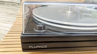 a closeup of the fluance rt85n turntable