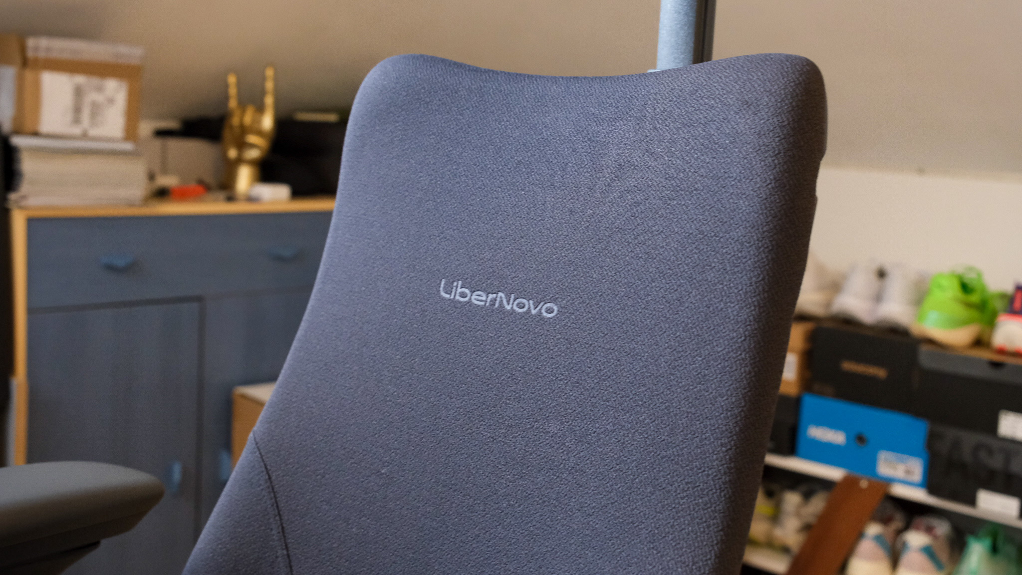 LiberNovo Omni office chair dtail shot