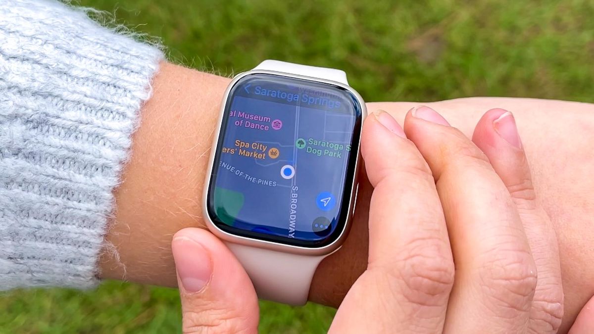 Apple Watch vs. Garmin Which smartwatch should you buy? Tom's Guide