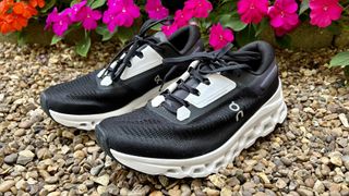A photo of the On Cloudstratus 3 running shoes