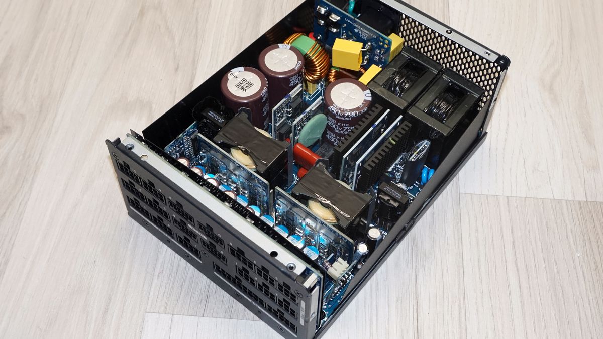 Super Flower Leadex Titanium ATX 3 2800W PSU